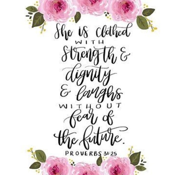 Meet your posher Christina 🦋top rated seller🦋 - Picture 4 of 4